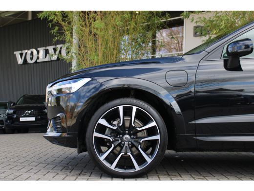 Volvo  XC60 Volvo 2.0 Recharge T8 AWD R-Design | Trekhaak | Schuifdak | Adaptive Cruise | BLIS | 21" Velgen ActivLease financial lease