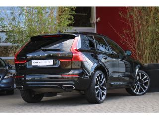 Volvo  XC60 Volvo 2.0 Recharge T8 AWD R-Design | Trekhaak | Schuifdak | Adaptive Cruise | BLIS | 21" Velgen