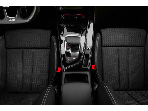 Audi A4 Avant 35 TFSI S edition ActivLease financial lease
