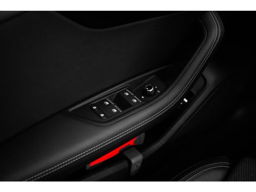 Audi A4 Avant 35 TFSI S edition ActivLease financial lease