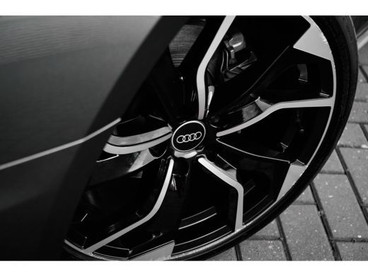 Audi A4 Avant 35 TFSI S edition ActivLease financial lease