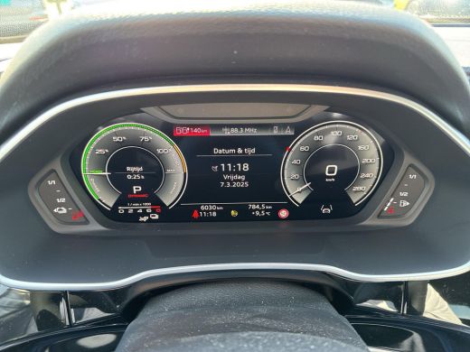 Audi Q3 45 TFSI e S edition | PHEV | Trekhaak | Elec. A-Klep | 19Inch | Leder-alcantara | 6.023Km | ActivLease financial lease