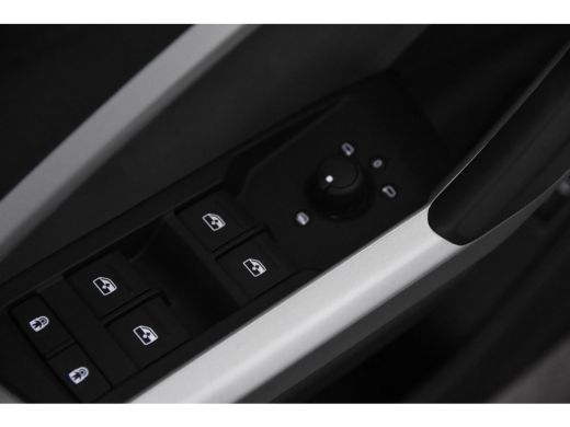 Audi Q3 Sportback 45 TFSI S-Line S-Tronic *1ste Eigenaar*Carplay*LED* ActivLease financial lease