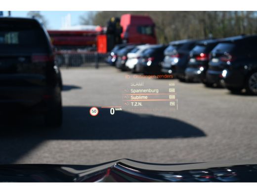 BMW X3 xDrive30e M-Sport Pano El-zetels HUD HiFi Camera Gesture ActivLease financial lease