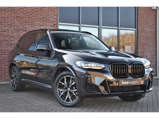BMW X3 xDrive30e M-Sport Pano El-zetels HUD HiFi Camera Gesture ActivLease financial lease