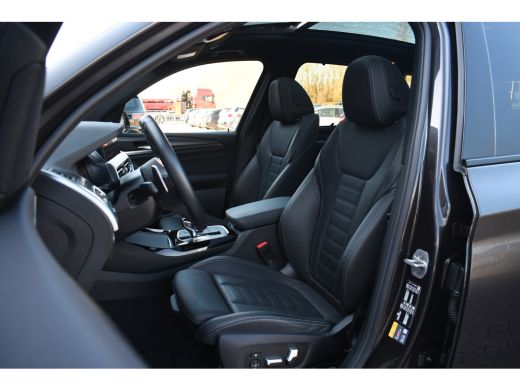 BMW X3 xDrive30e M-Sport Pano El-zetels HUD HiFi Camera Gesture ActivLease financial lease