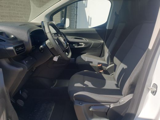 Citroën Berlingo 1.5 BlueHDi 100 S&S L1 € 2.725,- Voorraad Voordeel | Pakket Winter | 10" SD Radio DAB + | Trekhaa... ActivLease financial lease