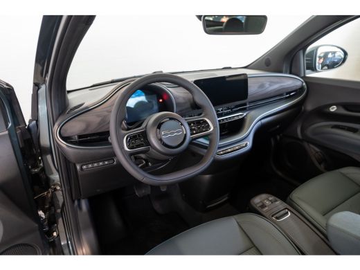 Fiat 500E Giorgio Armani Edition 42 kWh Automaat ActivLease financial lease