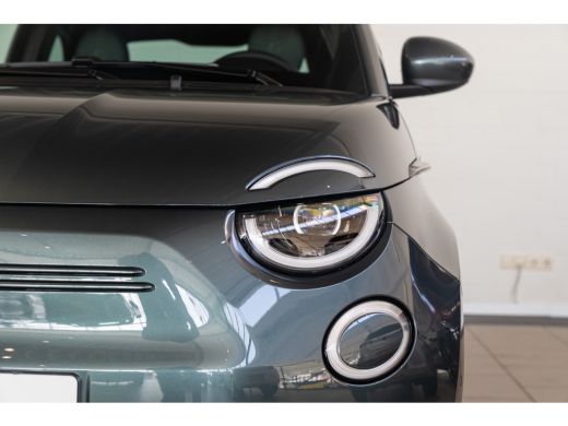 Fiat 500E Giorgio Armani Edition 42 kWh Automaat ActivLease financial lease