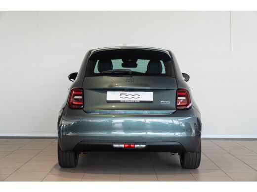 Fiat 500E Giorgio Armani Edition 42 kWh Automaat ActivLease financial lease