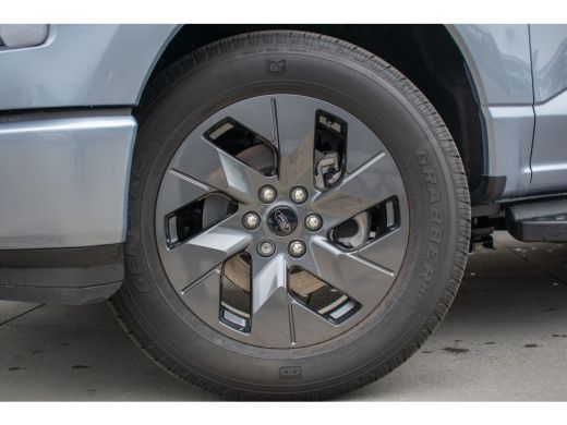 Ford F-150 Lightning Lariat Extended Range Trekhaak Fisc. €105k ACC 360-Camera B&O Leer ActivLease financial lease
