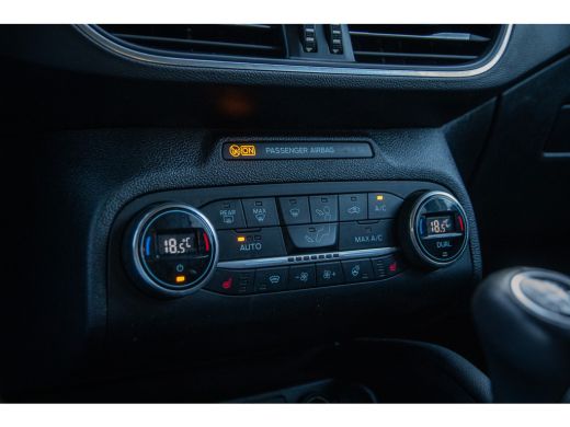 Ford Focus 1.0 EcoBoost Titanium Business | Airco (automatisch) | Apple Carplay/Android Auto|telefoonintegra... ActivLease financial lease