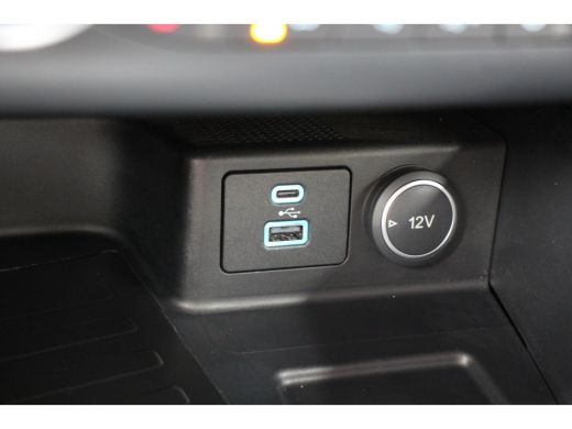 Ford Kuga 2.5 PHEV ST-LINE | NL-AUTO! | CAMERA | STANDVERWARMING | NAVI | CLIMA | CRUISE | PARKEERSENSOREN ... ActivLease financial lease