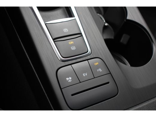 Ford Kuga 2.5 PHEV ST-LINE | NL-AUTO! | CAMERA | STANDVERWARMING | NAVI | CLIMA | CRUISE | PARKEERSENSOREN ... ActivLease financial lease