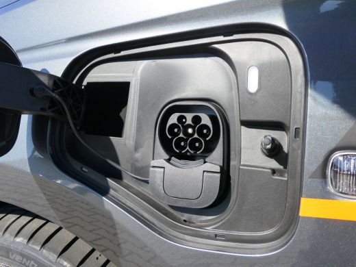 Ford Transit Connect 1.5 EcoBoost PHEV L2 Limited | Sport | Verlaagd | 19 Inch | Trekhaak | Camera | BLIS | Camera | A... ActivLease financial lease