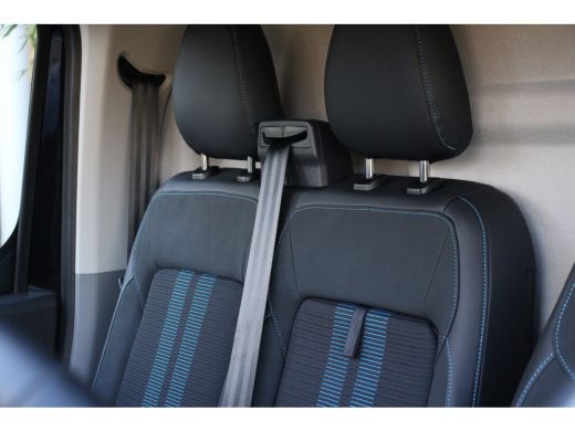 Ford Transit Custom Ford 300 2.0 150 pk TDCI L2H1 Sport | € 4.920,- Voorraad Voordeel ActivLease financial lease