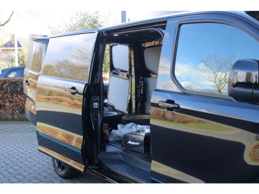 Ford Transit Custom Ford 300 2.0 150 pk TDCI L2H1 Sport | € 4.920,- Voorraad Voordeel ActivLease financial lease