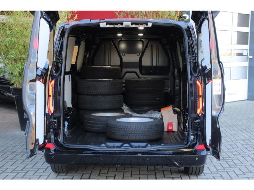 Ford Transit Custom Ford 300 2.0 150 pk TDCI L2H1 Sport | € 4.920,- Voorraad Voordeel ActivLease financial lease