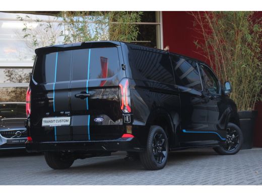 Ford Transit Custom Ford 300 2.0 150 pk TDCI L2H1 Sport | € 4.920,- Voorraad Voordeel ActivLease financial lease