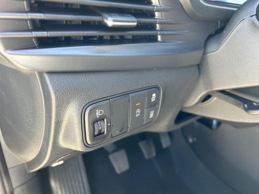 Hyundai i20 1.0 T-GDI Comfort | 2e paasdag geopend! | VOORRAADKORTING | Achteruitrijcamera | Cruise Control |... ActivLease financial lease