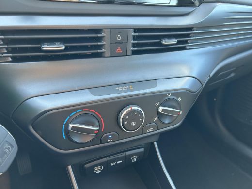 Hyundai i20 1.0 T-GDI Comfort | 2e paasdag geopend! | VOORRAADKORTING | Achteruitrijcamera | Cruise Control |... ActivLease financial lease