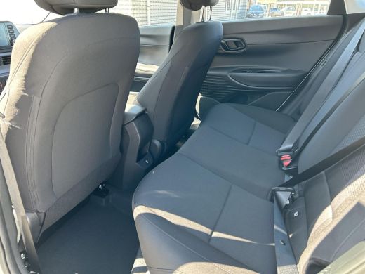 Hyundai i20 1.0 T-GDI Comfort | 2e paasdag geopend! | VOORRAADKORTING | Achteruitrijcamera | Cruise Control |... ActivLease financial lease