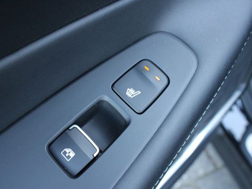 Hyundai Santa Fe Hyundai 1.6 T-GDI PHEV Premium Sky | Elektrisch glazen panorama-dak | Elektrisch verstelb. bestuu... ActivLease financial lease