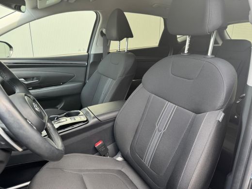 Hyundai Tucson Hyundai 1.6 T-GDI 265pk PHEV Comfort Smart 4WD Climate | Camera | Carplay | Keyless | Navigatie |... ActivLease financial lease