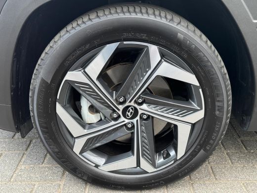 Hyundai Tucson Hyundai 1.6 T-GDI 265pk PHEV Comfort Smart 4WD Climate | Camera | Carplay | Keyless | Navigatie |... ActivLease financial lease