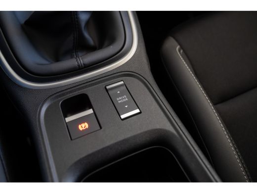 Jeep Avenger 1.2 Altitude | Navigatie | Keyless | 18 inch lichtmetaal | Climate Controle | Camera | ActivLease financial lease