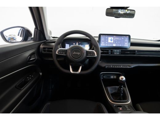 Jeep Avenger 1.2 Altitude | Navigatie | Keyless | 18 inch lichtmetaal | Climate Controle | Camera | ActivLease financial lease