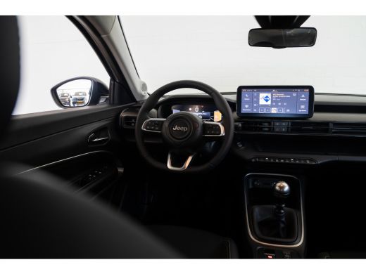 Jeep Avenger 1.2 Altitude | Navigatie | Keyless | 18 inch lichtmetaal | Climate Controle | Camera | ActivLease financial lease