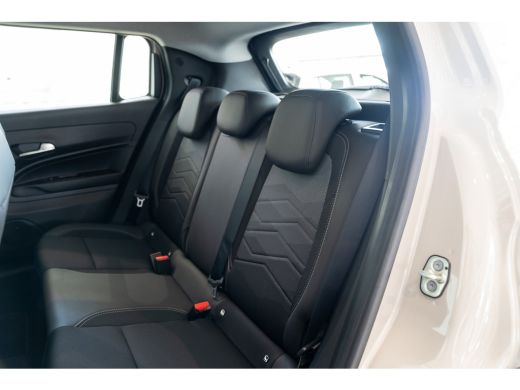 Jeep Avenger 1.2 Altitude | Navigatie | Keyless | 18 inch lichtmetaal | Climate Controle | Camera | ActivLease financial lease