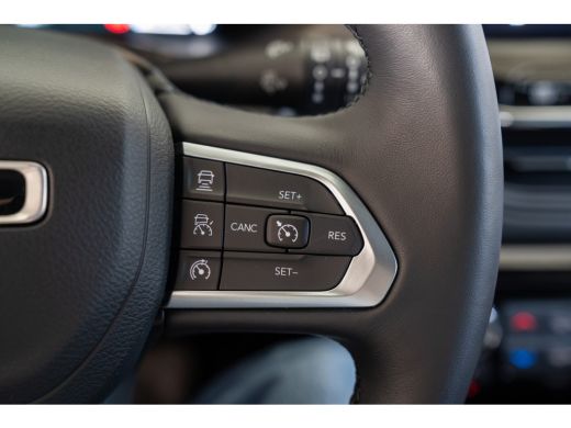 Jeep Compass Jeep 4xe 240 Plug-in Hybrid Electric Summit | Camera | Safety Pack | Winter pack | Apple Carplay ... ActivLease financial lease