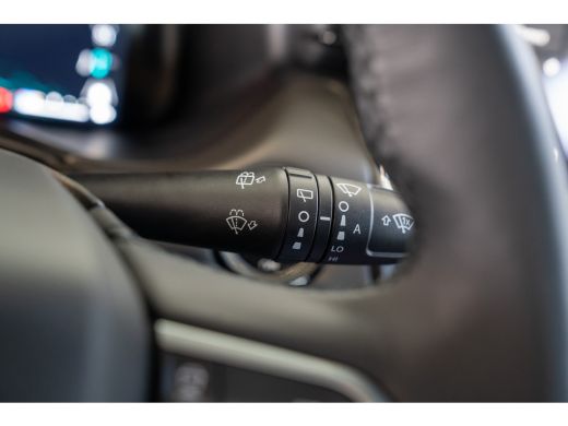 Jeep Compass Jeep 4xe 240 Plug-in Hybrid Electric Summit | Camera | Safety Pack | Winter pack | Apple Carplay ... ActivLease financial lease