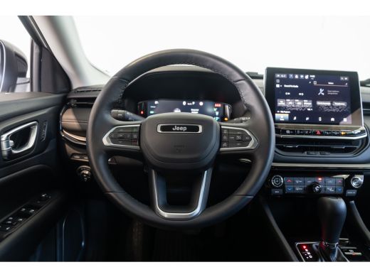 Jeep Compass Jeep 4xe 240 Plug-in Hybrid Electric Summit | Camera | Safety Pack | Winter pack | Apple Carplay ... ActivLease financial lease