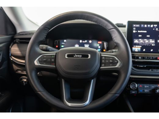 Jeep Compass Jeep 4xe 240 Plug-in Hybrid Electric Summit | Camera | Safety Pack | Winter pack | Apple Carplay ... ActivLease financial lease