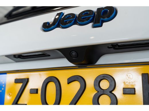 Jeep Compass Jeep 4xe 240 Plug-in Hybrid Electric Summit | Camera | Safety Pack | Winter pack | Apple Carplay ... ActivLease financial lease