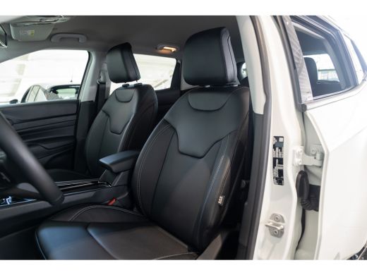 Jeep Compass Jeep 4xe 240 Plug-in Hybrid Electric Summit | Camera | Safety Pack | Winter pack | Apple Carplay ... ActivLease financial lease