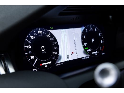 Land Rover Discovery Sport P300e PHEV AWD AUT | Black Pack | Afneembare trekhaak | Panoramadak | 360gr Camera | ActivLease financial lease