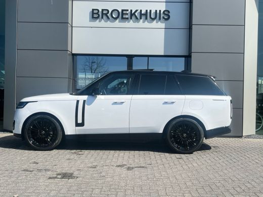 Land Rover Range Rover P460e HSE | 23 Inch Gloss Black | Shadow Pack | El.trekhaak | Pano | Head-up ActivLease financial lease