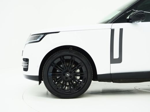 Land Rover Range Rover P460e HSE | 23 Inch Gloss Black | Shadow Pack | El.trekhaak | Pano | Head-up ActivLease financial lease