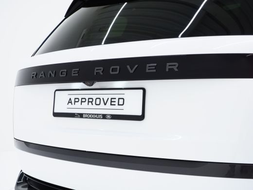 Land Rover Range Rover P460e HSE | 23 Inch Gloss Black | Shadow Pack | El.trekhaak | Pano | Head-up ActivLease financial lease