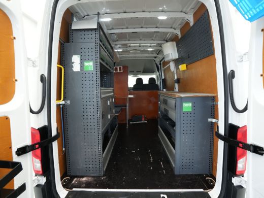 MAN TGE 35 2.0 140pk DSG Standaard Hoog Navigatie Camera Trekhaak Cruise ActivLease financial lease