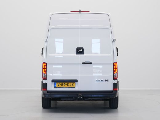 MAN TGE 35 2.0 140pk DSG Standaard Hoog Navigatie Camera Trekhaak Cruise ActivLease financial lease