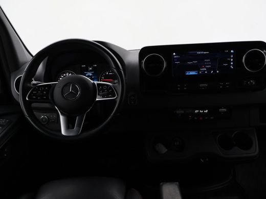 Mercedes Sprinter 319 3.0 V6 190 PK AUT. 5-PERS DUBBEL CABINE + STANDKACHEL | 2 SCHUIFD. | LEDER | PREMIUM AUDIO ActivLease financial lease