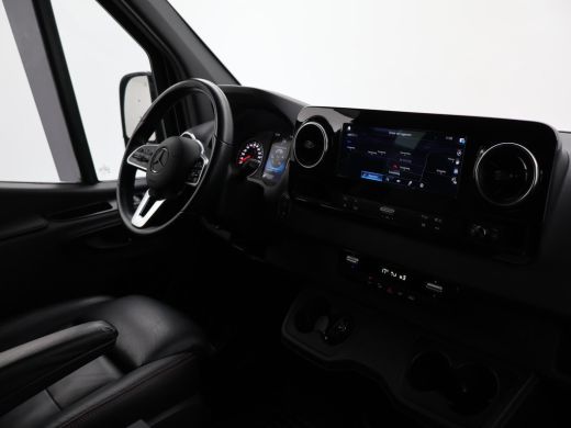 Mercedes Sprinter 319 3.0 V6 190 PK AUT. 5-PERS DUBBEL CABINE + STANDKACHEL | 2 SCHUIFD. | LEDER | PREMIUM AUDIO ActivLease financial lease
