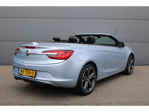 Opel Cascada Opel 1.4 TURBO 140PK INNOVATION+ / NAVI / LEDER / CLIMA / LED / AGR / PDC / 19" LMV / CAMERA / / ... ActivLease financial lease