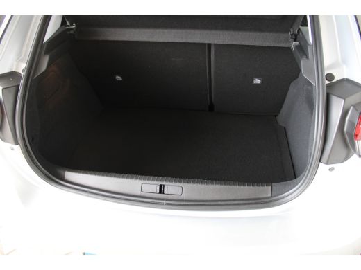 Opel Corsa Opel 1.2 Level 3 | Dab | Dimlichten automatisch | Lichtmetalen velgen 16" ActivLease financial lease