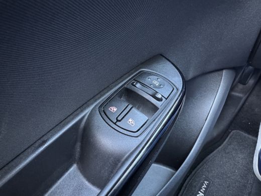 Opel Corsa 1.4 Innovation | Apple Carplay/Android Auto|telefoonintegratie premium | Cruise control | Parkeer... ActivLease financial lease